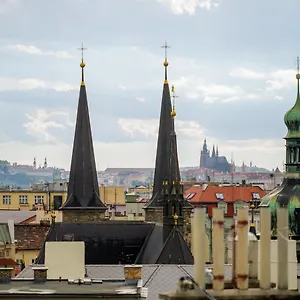Rooftop Planet Отель Прага